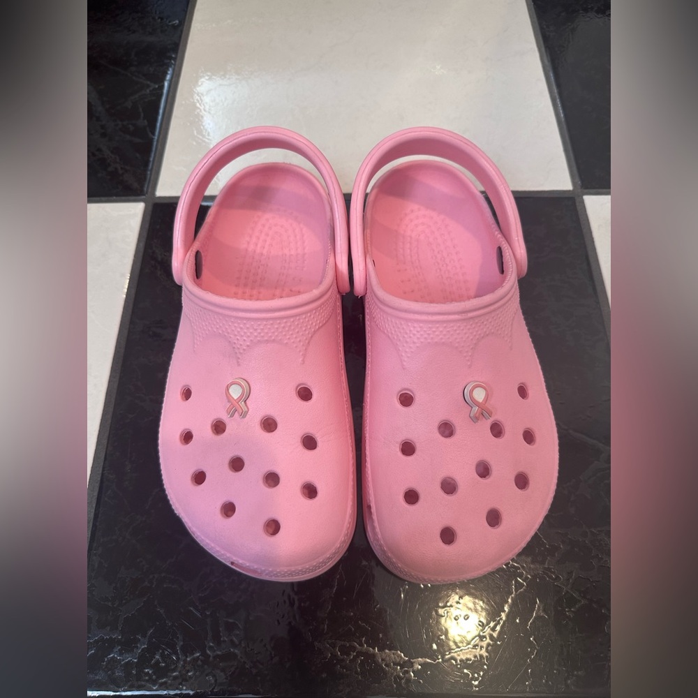 CROCS - LIGHT PINK - SIZE 5